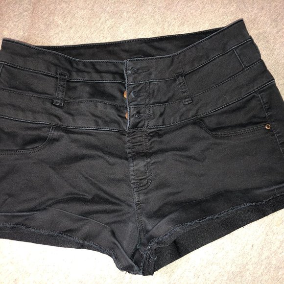shorts - Picture 2 of 7